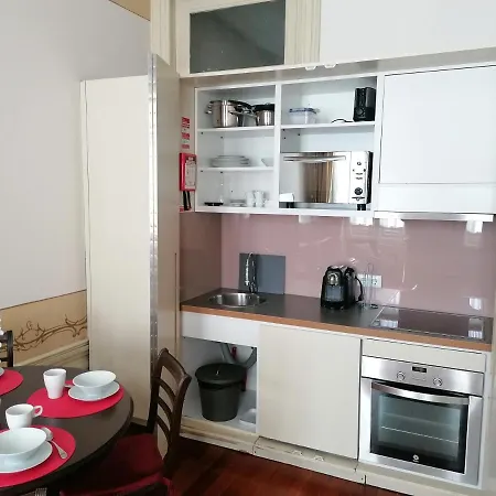 Alvares Cabral Apartamento B Apartment Porto
