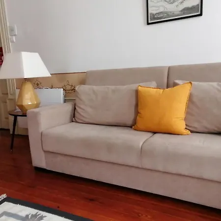 Alvares Cabral Apartamento B